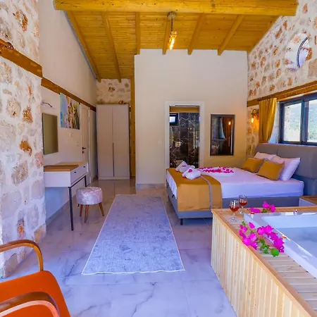 Agavilla1 Kasta Havuzlu Korunakli Muestakil * Kaş