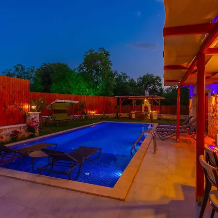 Agavilla1 Kasta Havuzlu Korunakli Muestakil Villa Kaş
